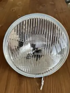 新品/未使用品180π用ルーカス/スリーポイントヘッドライト/検索SR400 P700 スリーポイント ヘッドライト 180φ ルーカス 当時 旧車