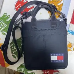 TOMMY JEANS ブラックショルダーバッグ
