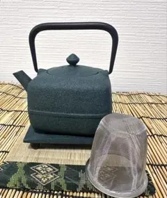 新品、未使用品　菊池保寿堂造　１２型アラレ　南部鉄瓶　南部鉄器　鉄瓶 新品、未使用品 菊池保寿堂造 12型アラレ 南部鉄瓶 南部鉄器 鉄瓶