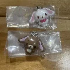 サンリオ　めじるし　しろうさ　くろうさ　ガチャ　めじるし