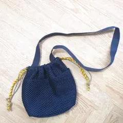 【美品】メッシュバッグ　ネイビー　巾着デザイン　レディース　鞄　 ショルダー　夏