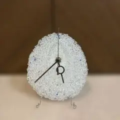 『雪時計』卵型透明時計 金属スタンド付き