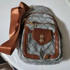 ショルダーバッグ グレーとブラウン新品