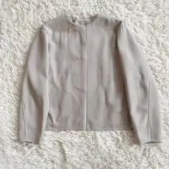 ＊美品【自由区】ライトダブルクロス ノーカラージャケット 40 サンドベージュ