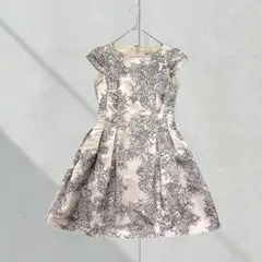 3237【マーリエパーエフデ】ワンピース　花柄刺繍　ひざ上　ミニ　半袖　５