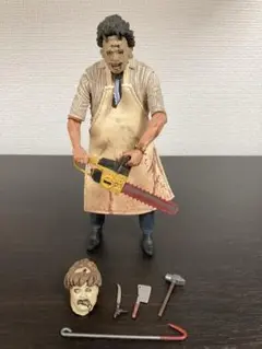 NECA ネカ　悪魔の生贄　レザーフェイス