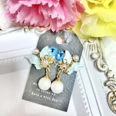 ハンドメイドイヤリング【No.012】痛くない 蝶 ブルー パール 花 かわいい