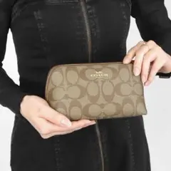 【美品】COACH 化粧ポーチ メイクポーチ