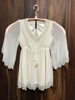 クリーム色 フレアスリーブ チュニック