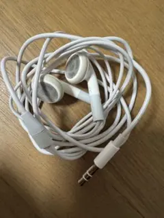 ホワイト インイヤー式 有線イヤフォン 3.5mm