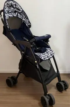 室内保管。マグネット。アップリカ 超軽量ハイシートベビーカー マジカルエアーAB