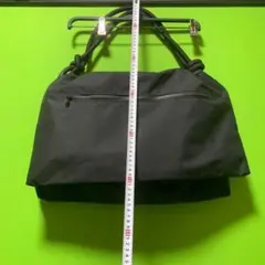 Item thumbnail for item 725a442a-083a-4c4d-bcd5-a66e3c488b87