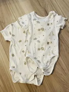 H&M オーガニックコットン 動物柄ロンパース 6-9M