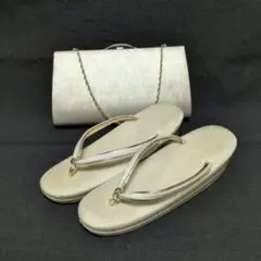 Item thumbnail for item 992356aa-f8fd-4021-9ec1-cdd2c543c113