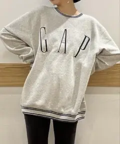 【お値下⭕️新品未使用】YZERR着用 GAP アーチロゴスウェットトレーナー YZERR 着用 GAPアーチロゴ ワッペン スウェット・トレーナー