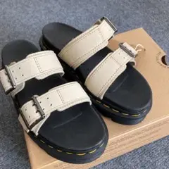 Dr.Marten サンダル