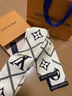 VUITTON スカーフ