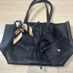 日本製　本革　トートバッグ　黒　替えタッセル付き