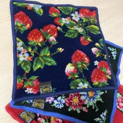 FELTAR イチゴと花のハンカチ ネイビー