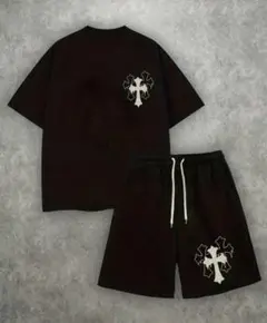 メンズ　ブラック セットアップ　Tシャツ　短パン