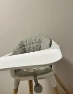 ストッケクリック ホワイト　椅子