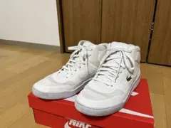 ラコステ Lacoste EXPLORATEUR MID SPT