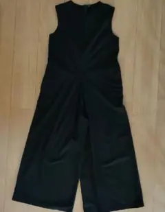 ブラックサロペット