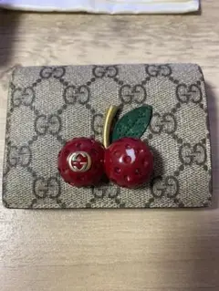 ☆GUCCI☆グッチ☆2つ折り財布☆さくらんぼ