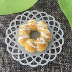 アーモンドパン　ミニチュアパン