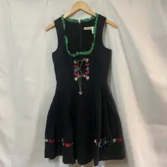 チロルドレス