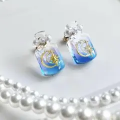 夜空の小瓶ピアス 星 三日月 チタンポストピアス