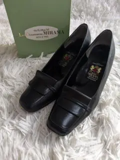 Item thumbnail for item 415c34d5-f412-422e-80f1-8bfe427e4066