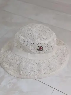 MONCLER 刺繍ホワイトハット