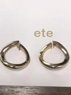 【川口春奈着用】ete エテ ハグカフ パール イヤーカフ 川口春奈着用】ete エテ ハグカフ パール イヤーカフ - メルカリ