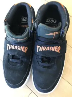 スラッシャー　スニーカー
