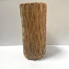 籐製円筒形花器 編み込みデザイン