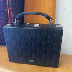 Item thumbnail for item 69bc7016-26a6-4465-8c30-bc4a9a40e253