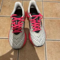 BROOKS ハイペリオンテンポ 24.5cm