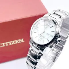 ✨希少美品✨　CITIZEN XC メンズ　腕時計　ホワイト文字盤　クロスシー
