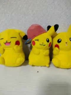 Pokemon　ピカチュウマニア　ぬいぐるみ　3体セット