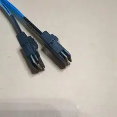 SASケーブル