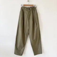 ok.soon オクスン　ハイウエスト　コクーンツータックパンツ　カーキ　2