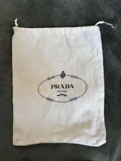 PRADA ホワイトポーチ