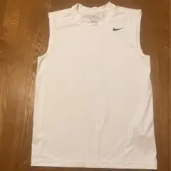 NIKEノースリーブランニングシャツ Mサイズ　ホワイト