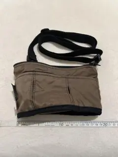 Item thumbnail for item 8d29885d-352e-496a-bd03-f8ad93dbd9ed