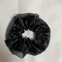 黒 サテン シュシュ