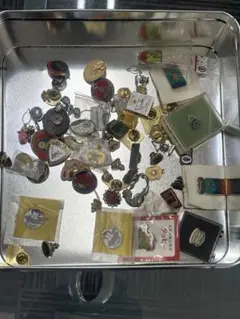 値下げ　ピンバッチ