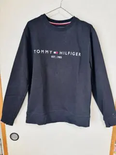 TOMMY HILFIGER ブラック スウェット L