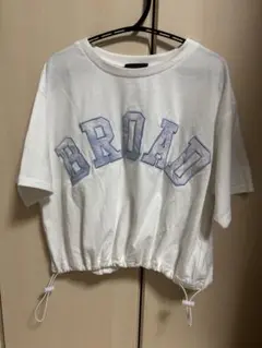 lovetoxic BROADプリント クロップドTシャツ