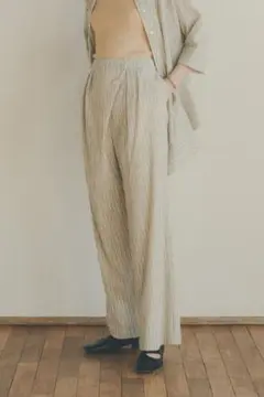 CLANE クレープ オーバーラップ タック パンツ 2